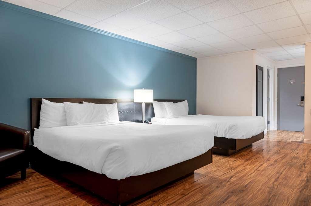 Econo Lodge Inn & Suites Montmagny Ruang foto