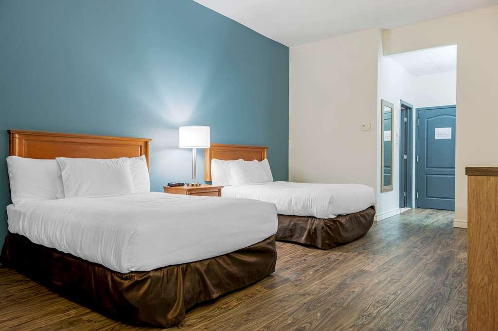 Econo Lodge Inn & Suites Montmagny Ruang foto