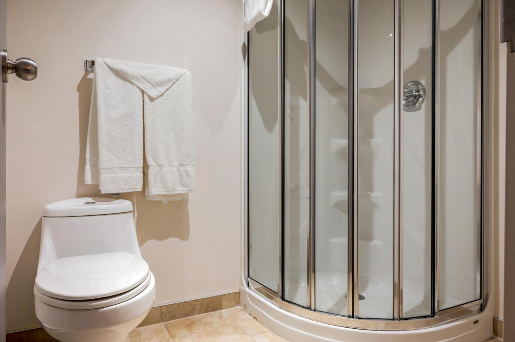 Econo Lodge Inn & Suites Montmagny Bagian luar foto