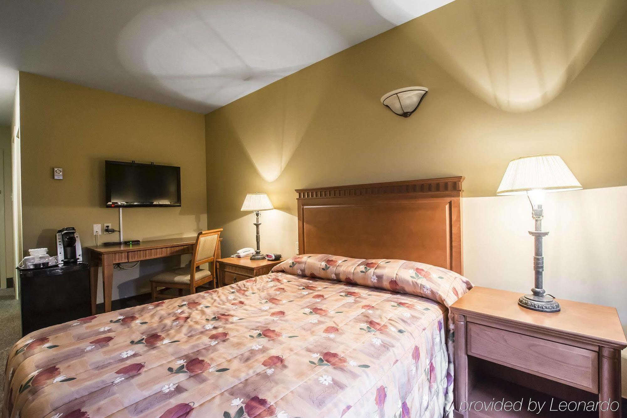 Econo Lodge Inn & Suites Montmagny Bagian luar foto