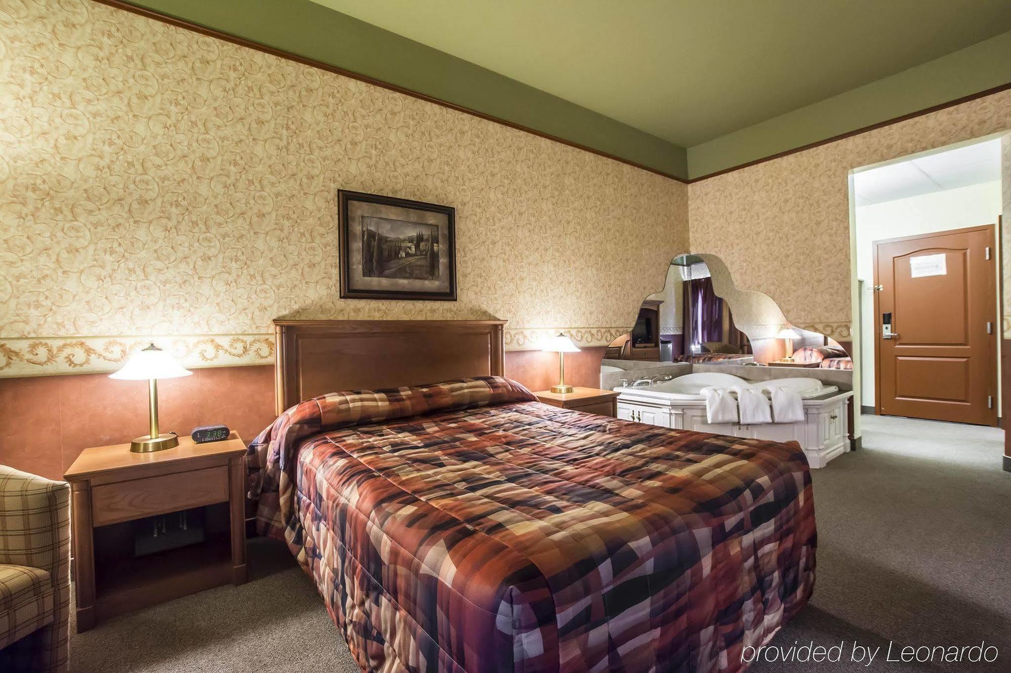 Econo Lodge Inn & Suites Montmagny Bagian luar foto